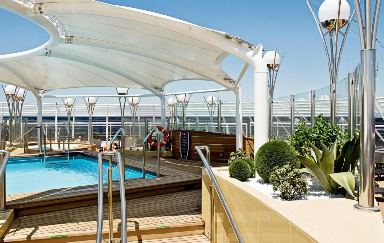 sp_18_the-one-pool-(6).jpg