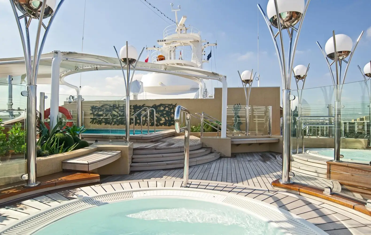 sp_18_the-one-pool.jpg