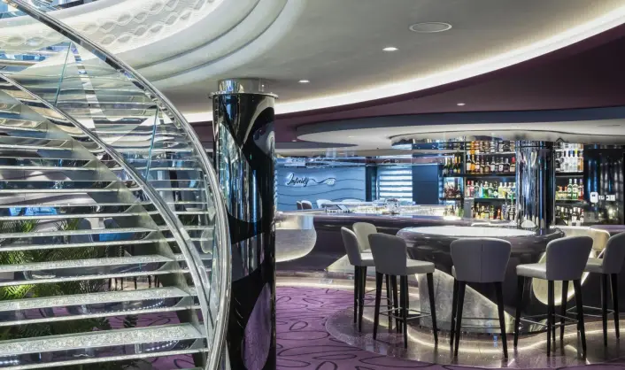 vi_05_infinity-bar-(4).jpg