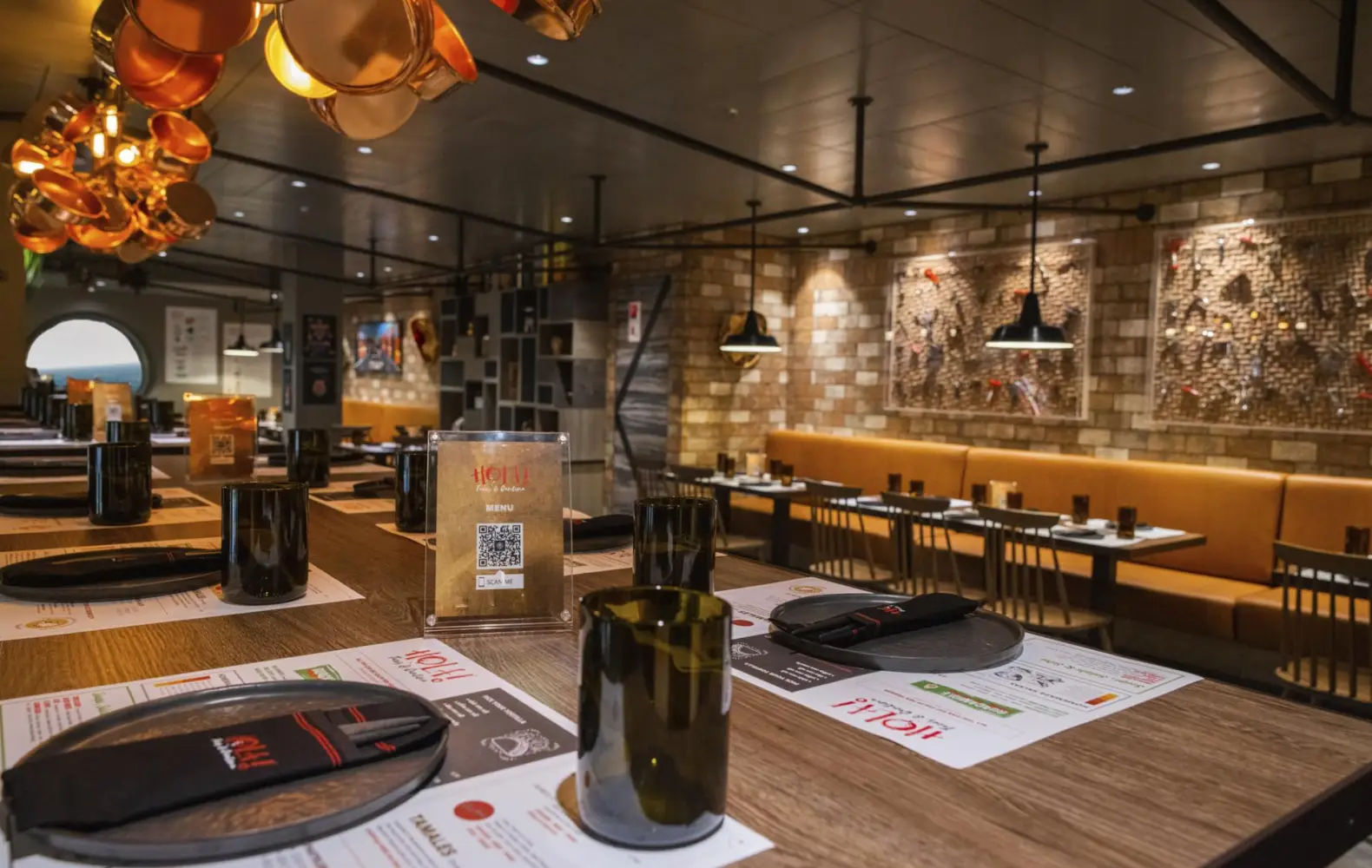 vi_06_hola!-tacos-and-cantina-(17).jpg
