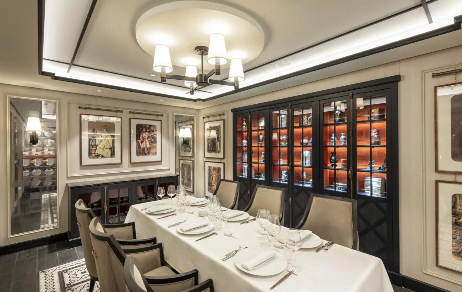 vi_06_indochine-restaurant-(6).jpg