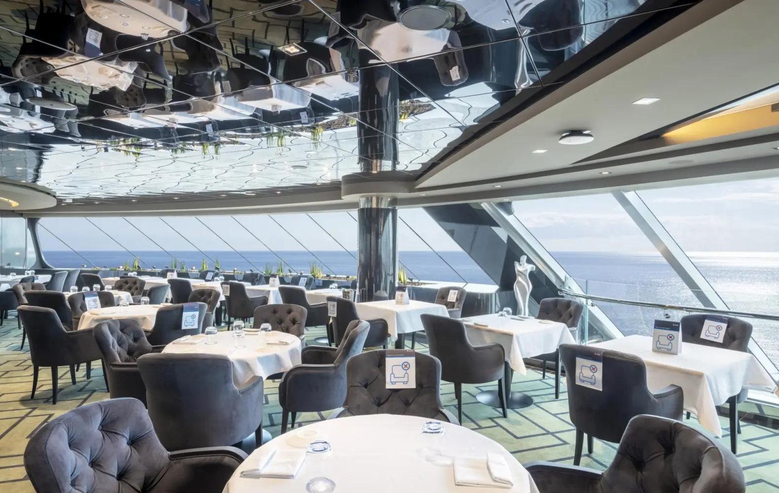 vi_18_msc-yacht-club-restaurant-(1).jpg
