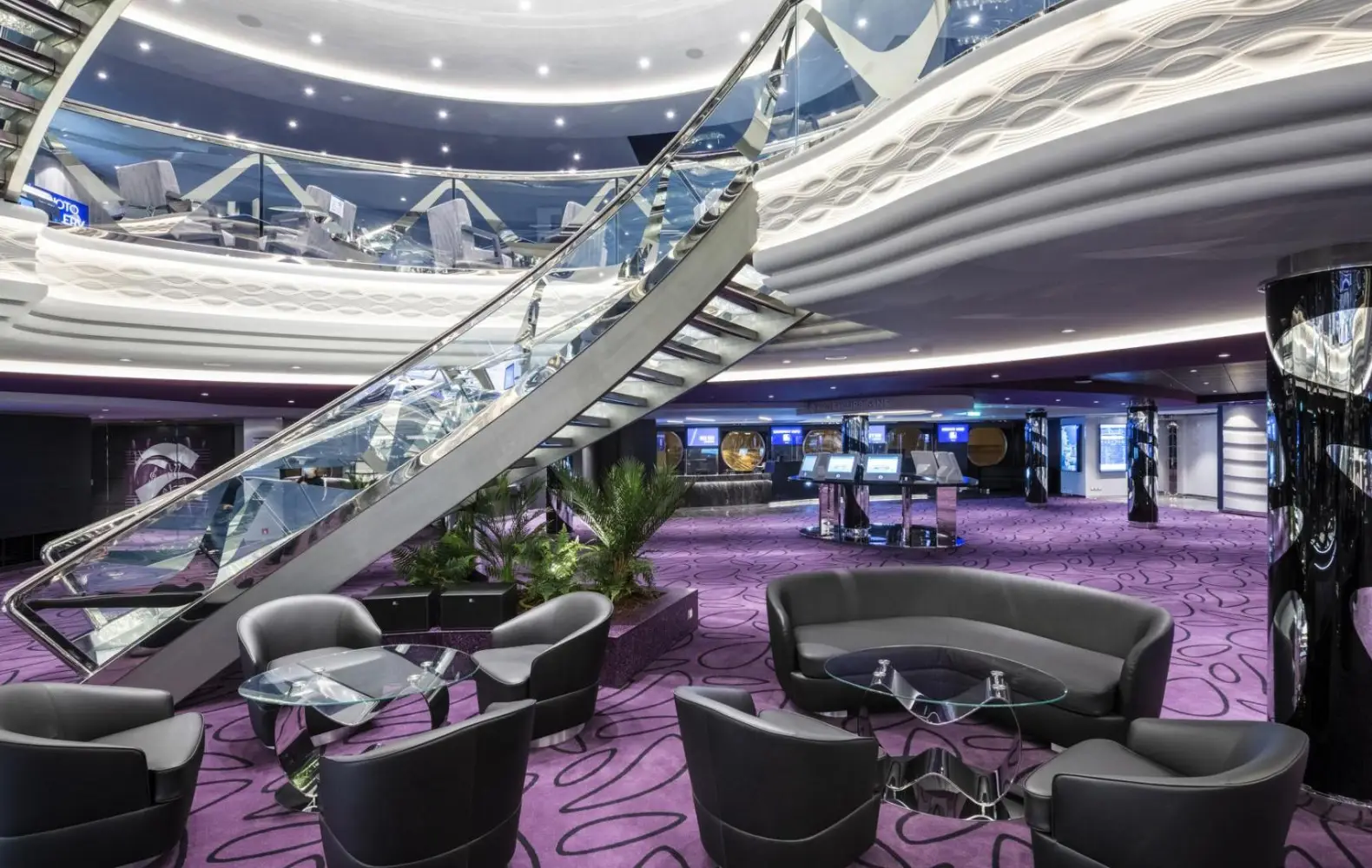 vi_05-07_infinity-atrium-(10).jpg