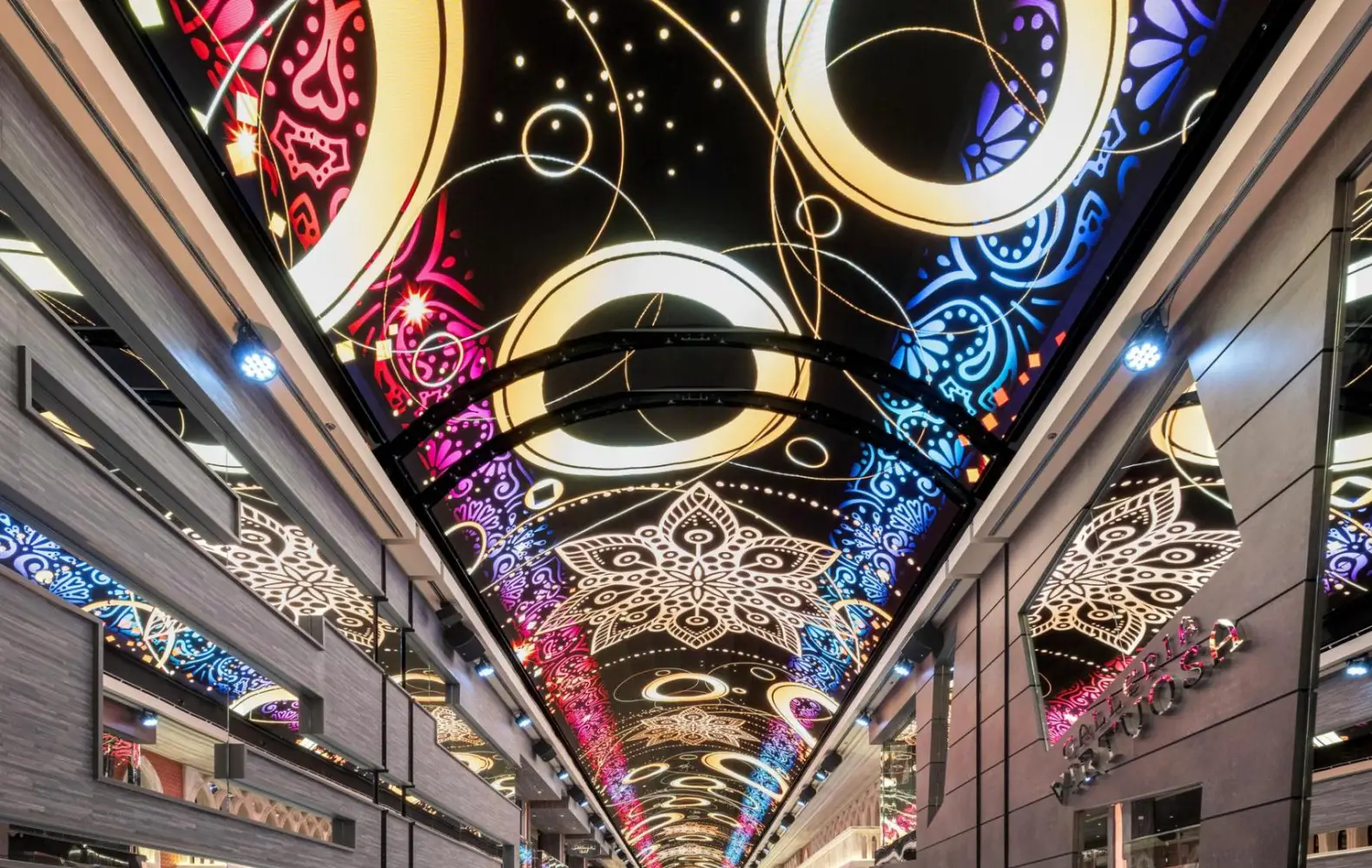 vi_06-07_galleria-virtuosa-(2).jpg