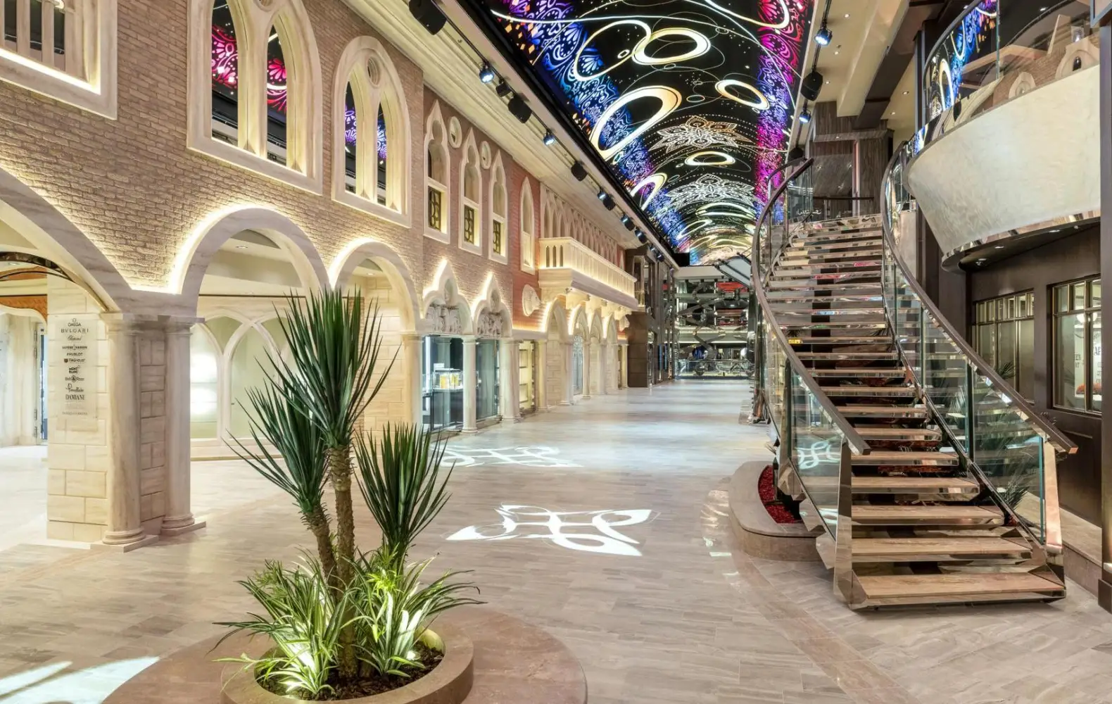 vi_06-07_galleria-virtuosa-(3).jpg
