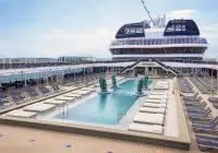 vi_15_atmosphere-pool-(5).jpg