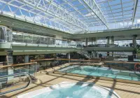 vi_15_tropical-pool-(2).jpg