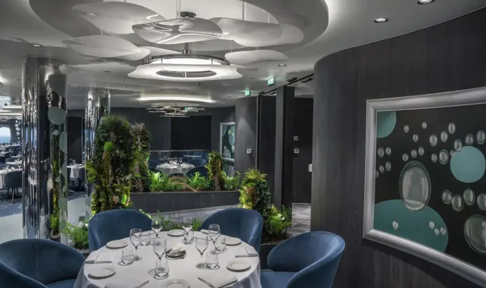 eu_06_bubbles-restaurant-(4).jpg