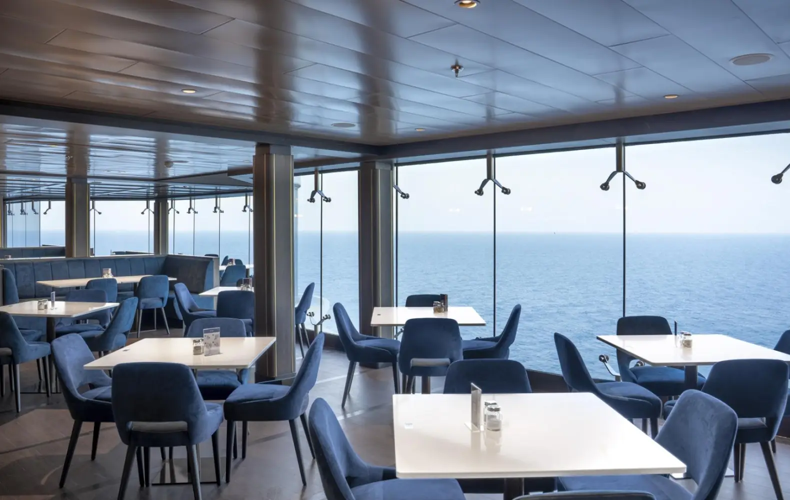 eu_19_la-brasserie-buffet-(4).jpg