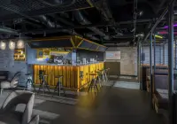 eu_20_the-box-bar-(1).jpg