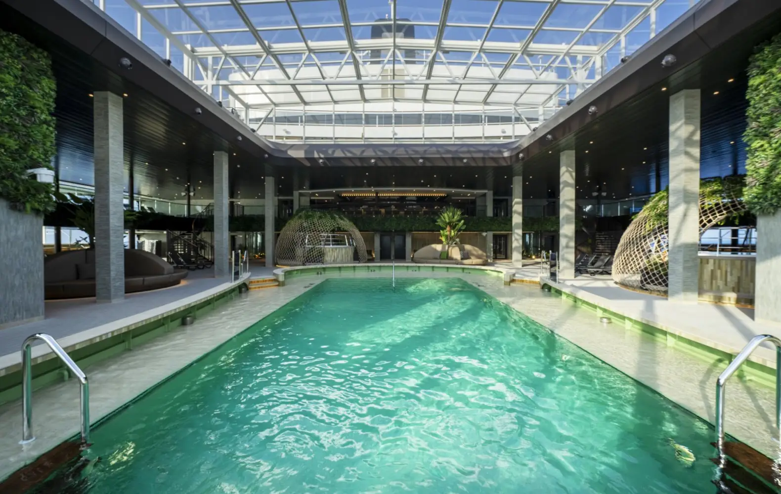 eu_18_botanic-garden-pool-(5).jpg