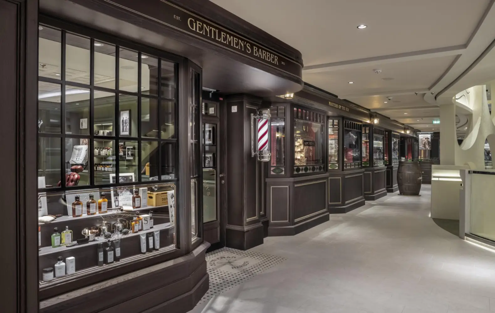 eu_07_gentlemens-barber-(4).jpg