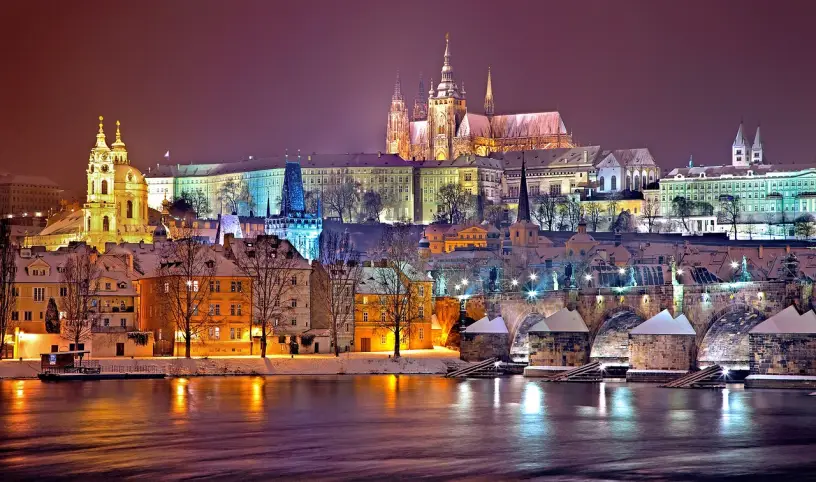 Why should you come with us to the Advent markets of Prague this year?