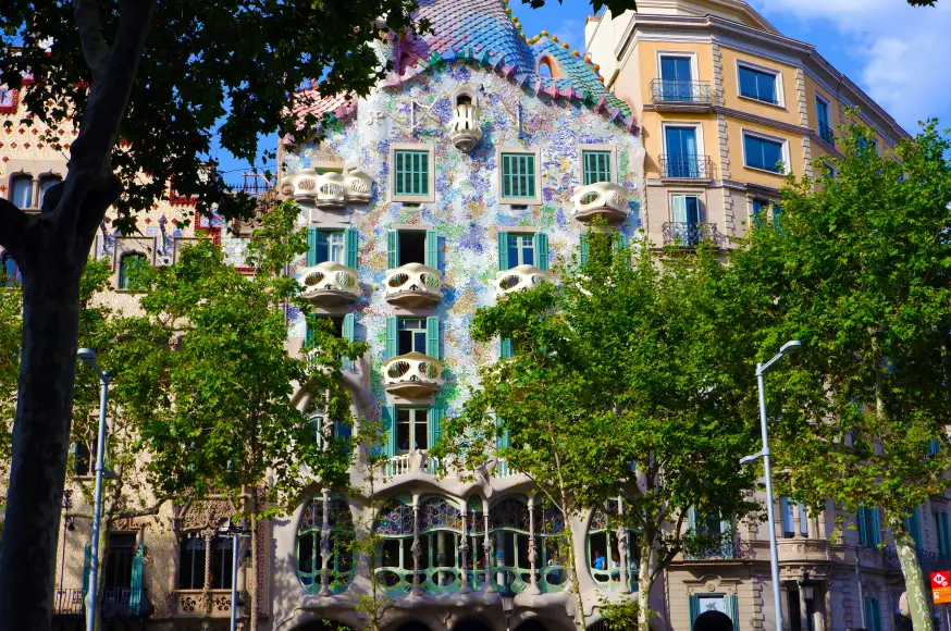 barcelona-(casa-battlo)_uns-(8).jpg