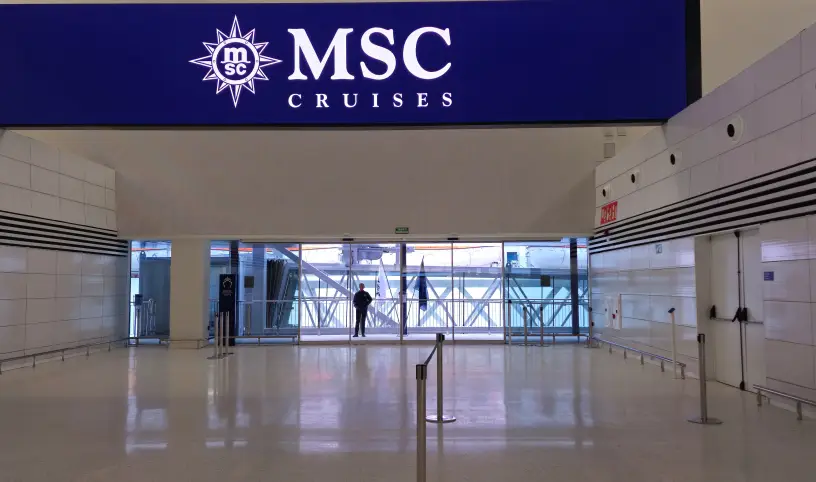 Klienci Riviera Tour jednymi z pierwszych w nowym terminalu MSC w Barcelonie