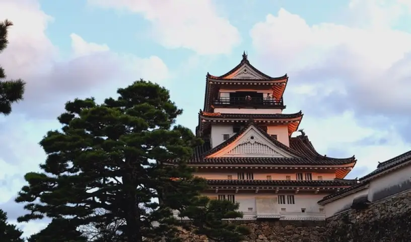 JAPONSKO - ZEMĚ VYCHÁZEJÍCÍHO SLUNCE