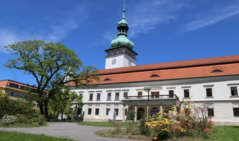 NÁMOŘNICKÝ VEČER: MÍSTA V OKOLÍ