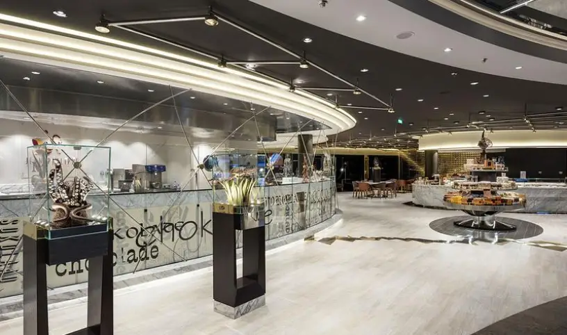 PARTNERSTVÍ MSC CRUISES SE SVĚTOZNÁMÝM CUKRÁŘEM TRVÁ UŽ DESET LET